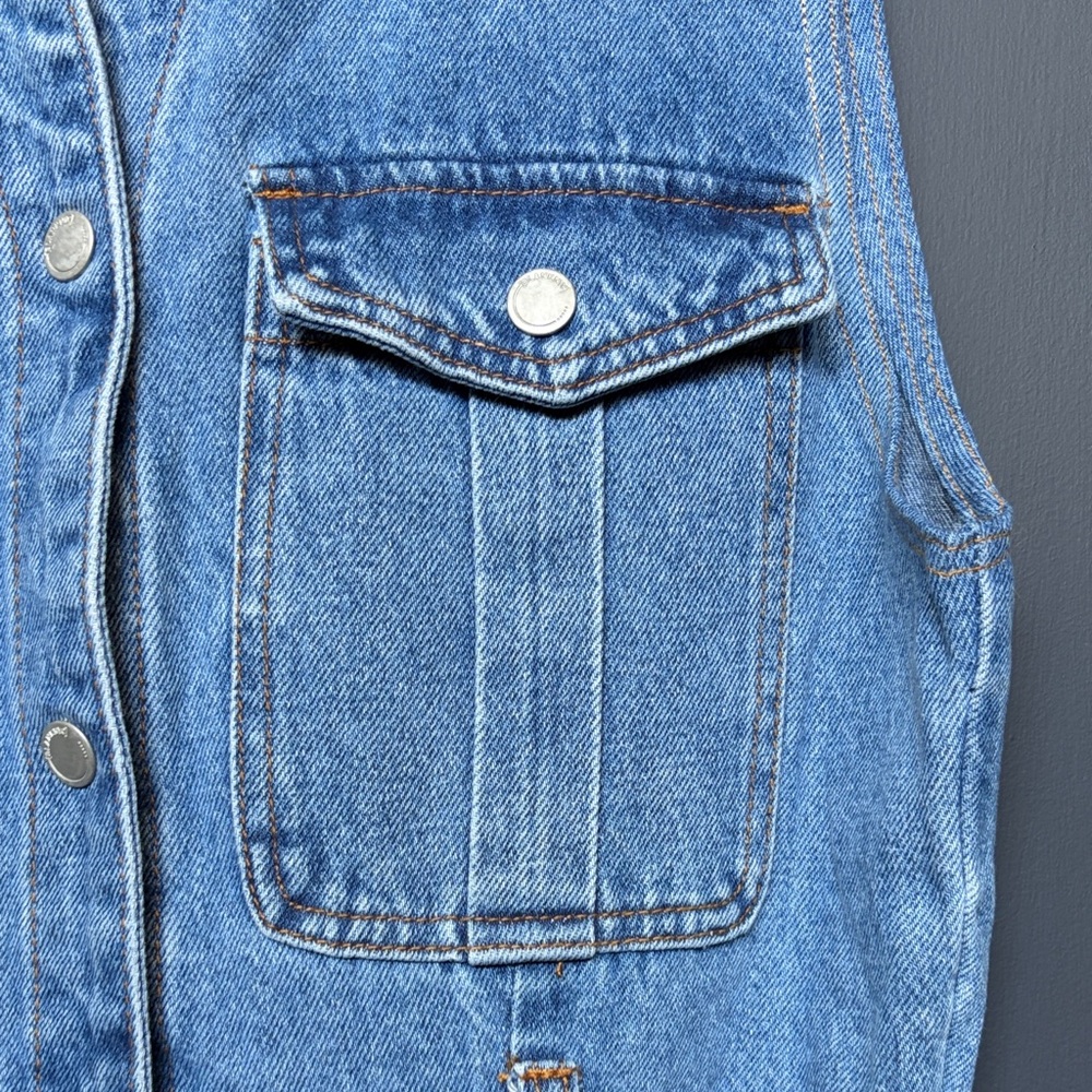 BlankNYC Sleeveless Denim Utility Jumpsuit in Blue - Picture 4 of 9